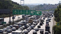 Trafik Çilesine Çözüm: "İstanbul'u Terk Edin"