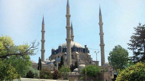 Mimarinin Cami ile İmtihanı