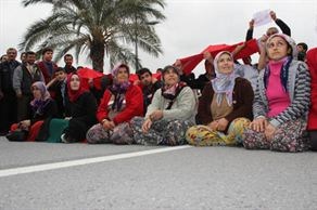 Alanya'da Karayolunda 2B Eylemi