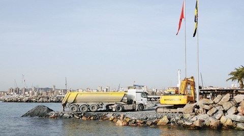 Kadıköy'e Kaçak Dolgu!