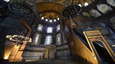 İkiye Bölünmüş Dünya "İstanbul"