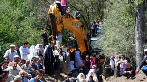 Köylüler HES Şirketini Yargılıyor