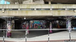 Southbank'ta 'Kaykay Pisti' Kavgası