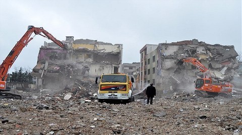 Bu Kez Dönüşüm için Yıkılacak