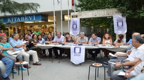  Mimarlar Yasadışı Dinlemeleri Sokakta Protesto Etti