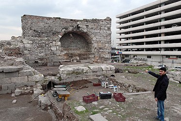 Kemeraltı'nın Tarihi Kemerleri Bulundu!