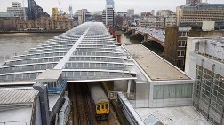 Londra'da Dünyanın En Büyük Güneş Enerjili Köprüsü!