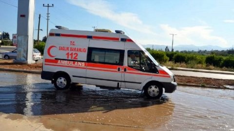 Hastanenin Atık Suyu Sokağa Akıyor