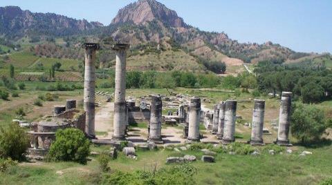 Artemis Yeniden Kazılıyor