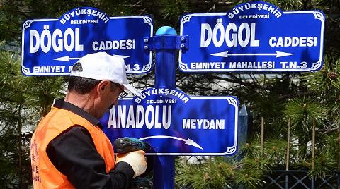 Tandoğan Meydanı'na "Anadolu Meydanı" Tabelaları Takıldı