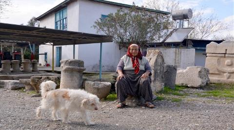 "Tarihi" Bahçesinde Sergiliyor