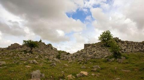 Antik Kent Çevresinde Dev Yarıklar Oluşacak