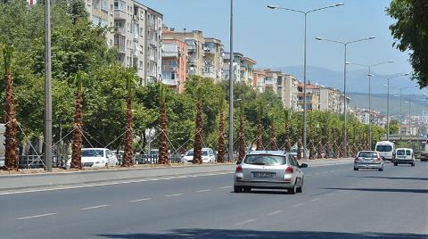 Kent Girişlerine Makyaj