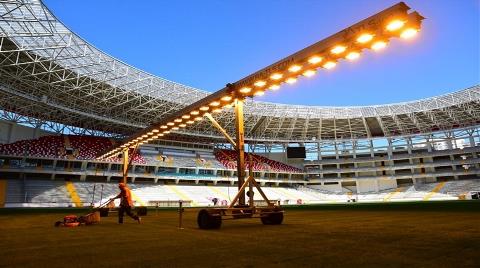 Türkiye'nin Güneş Enerjili İlk Stadı Antalya'da Yapılıyor