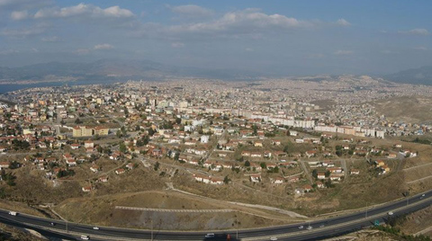 İzmir'deki Kentsel Dönüşüme Bakanlık Ayarı 