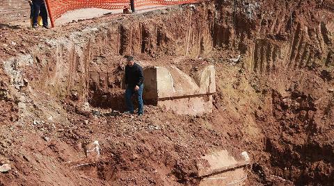 İnşaat Kazısında Çıktı, Çalışmalar Durduruldu