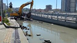 Kazı Çalışması Su Borusunu Patlattı