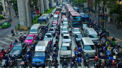 Yeni Otomobillerin Trafiğe Çıkışına İzin Yok