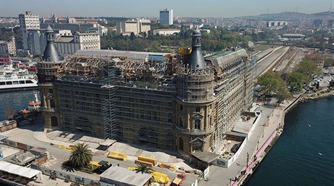 Haydarpaşa Garı'ndaki Yangının İzleri Siliniyor