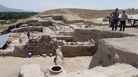 Kınık Höyük'te Bir Tapınak Daha Bulundu