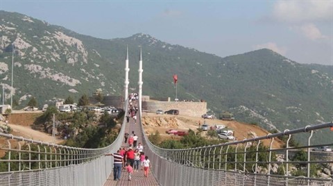 4 Minareli Yaya Köprüsüne Ziyaretçi Akını