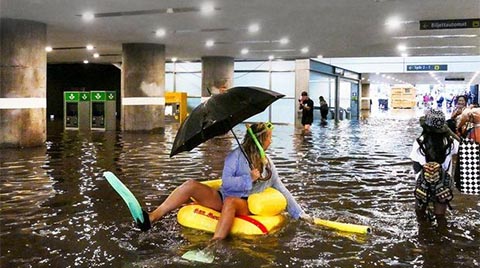 İsveç’te Metro İstasyonu’nu Su Bastı