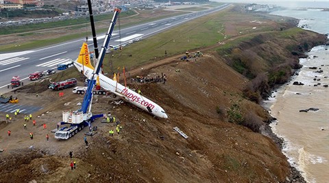 Pisten Çıkan Uçak 'Millet Kıraathanesi' Yapılacak