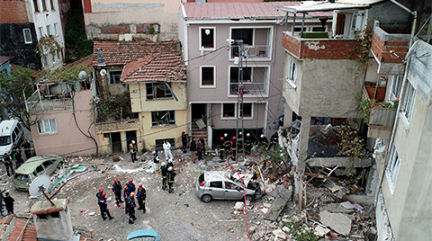 Doğal Gaz Patlaması Meydana Gelen Binanın Yıkımına Başlandı