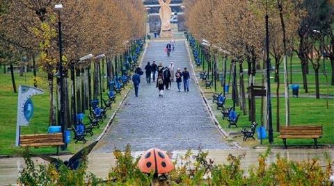 Diyarbakır'da Parkın İçine Cami Tartışması