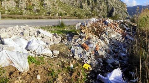 Dalyan İztuzu Yolu Çöplüğe Döndü