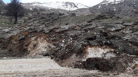 Isparta'da Toprak Kayması