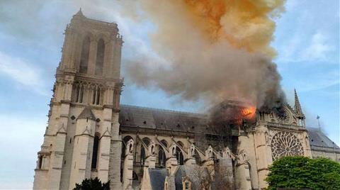 Notre Dame Katedrali için Bağışlar 1 Milyar Dolara Yaklaştı