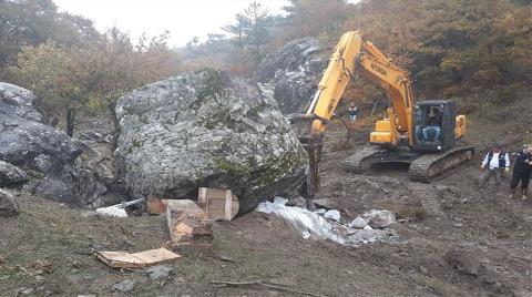 "Kültürel Mirasın Korunması İçin Definecilik Yasaklanmalı"