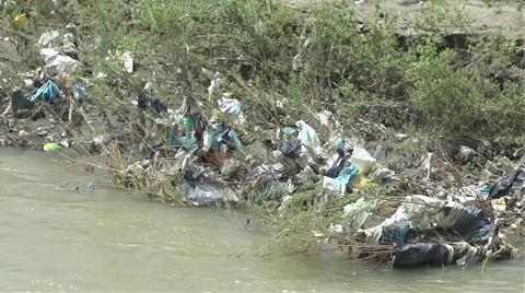 Karasu Nehri Çöplüğe Döndü