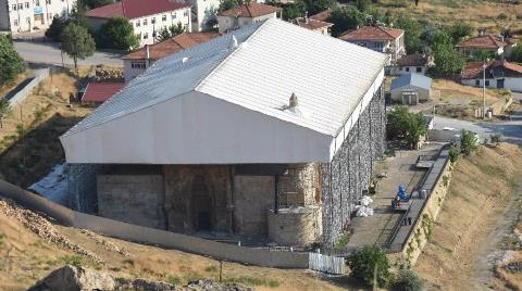 Restorasyonu Süren Divriği Ulu Cami ve Darüşşifası'na Ziyaretçi Akını