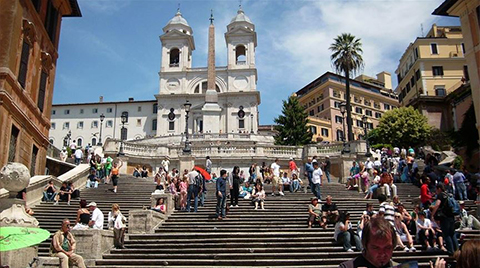 Roma'da İspanyol Merdivenleri'ne Oturma Yasağı