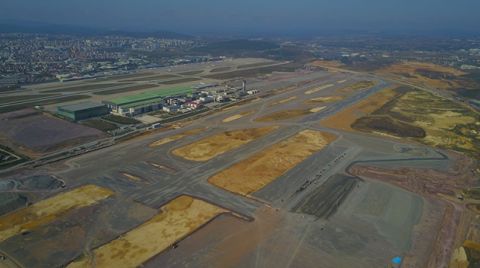 Sabiha Gökçen Havalimanı'nda İkinci Pistin Yapımı Sürüyor