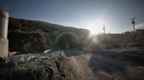 Honaz Tüneli'nde Sona Yaklaşıldı