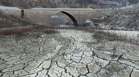 Torul Barajı’nda Su Seviyesi 40 Metre Çekildi