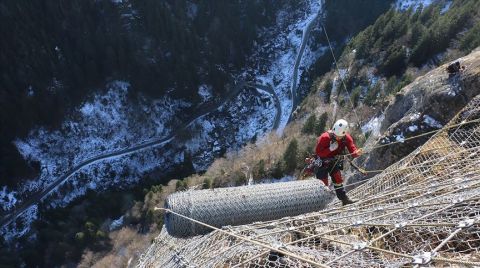 Sümela'nın Yamacı Çelik Tel Örtüyle Kaplanıyor