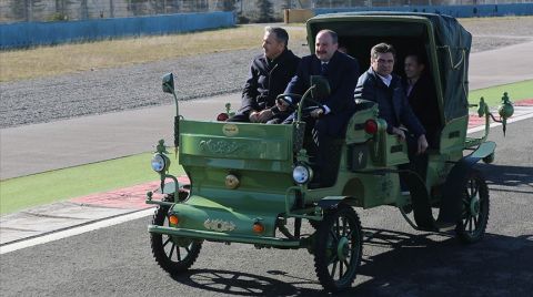 Bakan Varank, Elektrikli Faytonu Test Etti