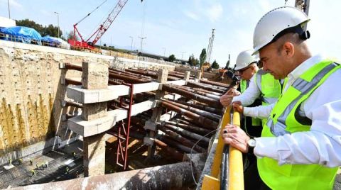 İzmir'de Üçkuyular-Narlıdere Metrosu için İmzalar Atıldı