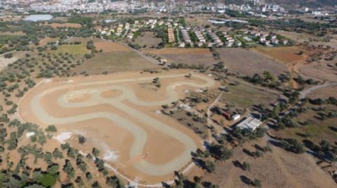 İzmir’de Tarım Alanına “Go-Kart” Pisti