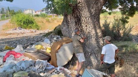 Ormanlık Alandan 25 Kamyon Çöp Çıktı