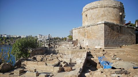 Antalya'da Buz Fabrikası Kalıntıları Ortaya Çıkarıldı