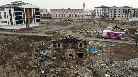 Tarihi Kilise Kentsel Dönüşümün Ortasında Kaldı