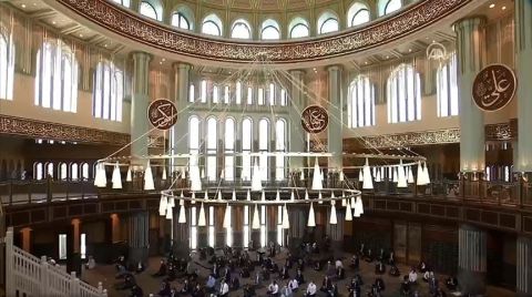 Taksim Camisi İbadete Açıldı