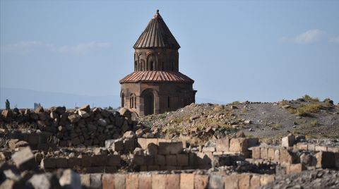 Ani Tarihinin Ortaya Çıkarılması için 4 Noktada Kazı Yapılıyor