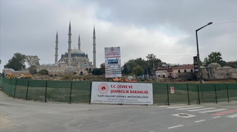 Selimiye Meydanı Kazılarında Roma Döneminden Kalma Aile Mezarlığı Bulundu