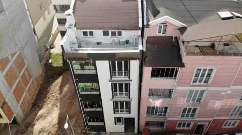 Eğilmeye Başlayan Apartman Boşaltıldı